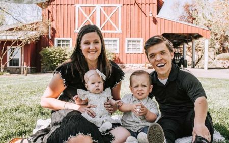 Zachary Roloff welcomed two adorable children, Lilah Ray Roloff and Jackson Roloff with his wife, Tori Roloff. How much is Zachary's per episode salary from Little People, Big World series?